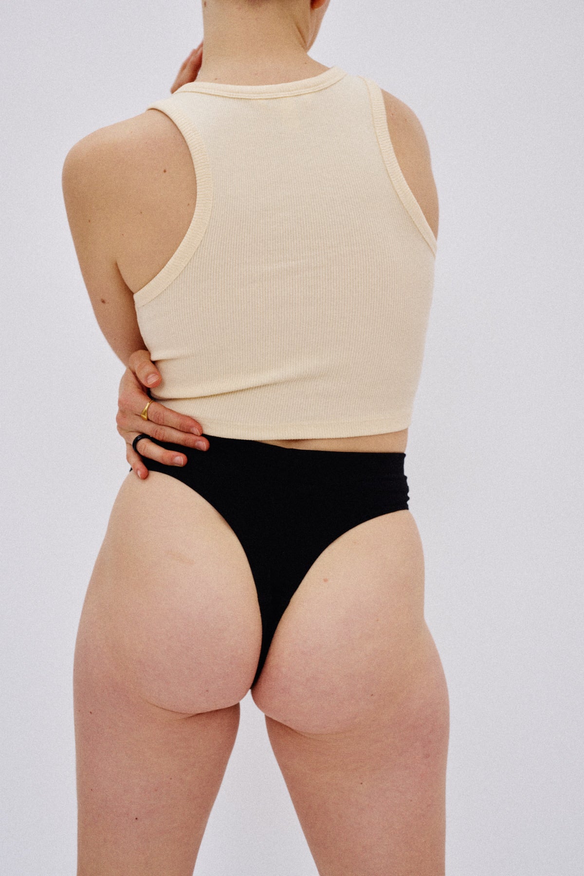 Everyday Flow Thong - High rise