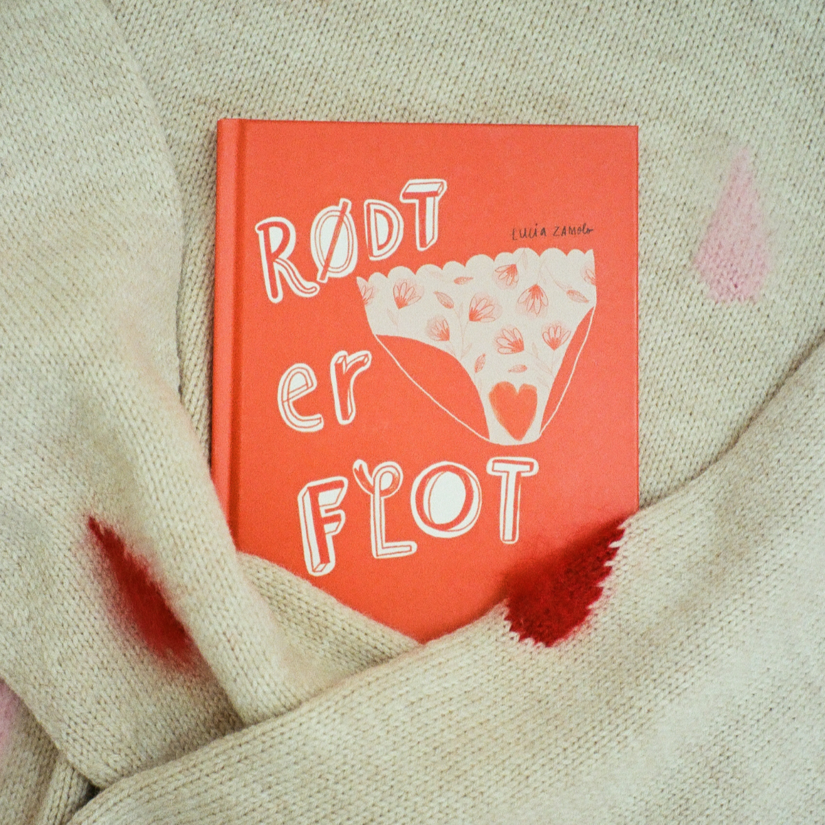 'Rødt er flot' Flow Intimates