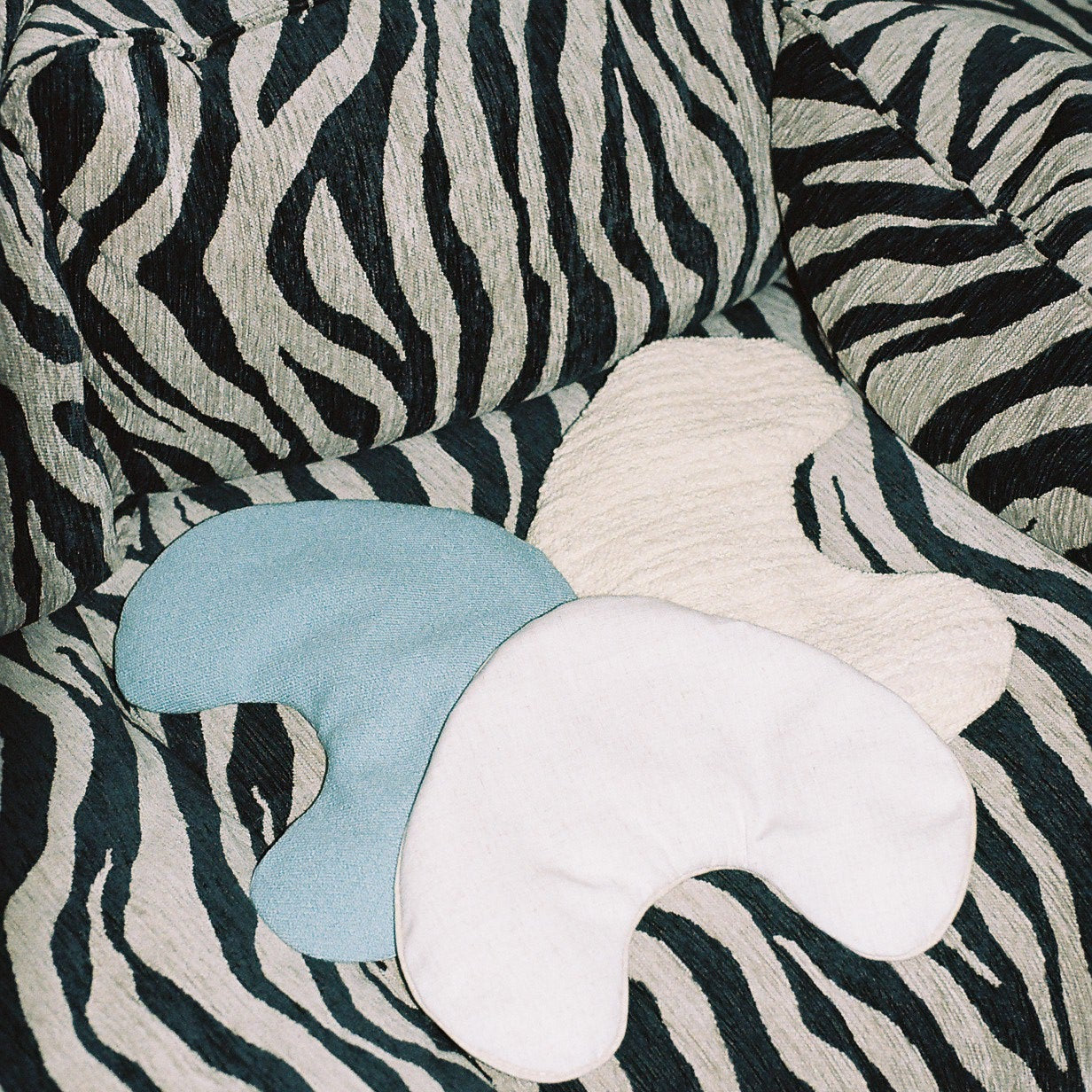 Lunar Lovegood heating pad - Blue