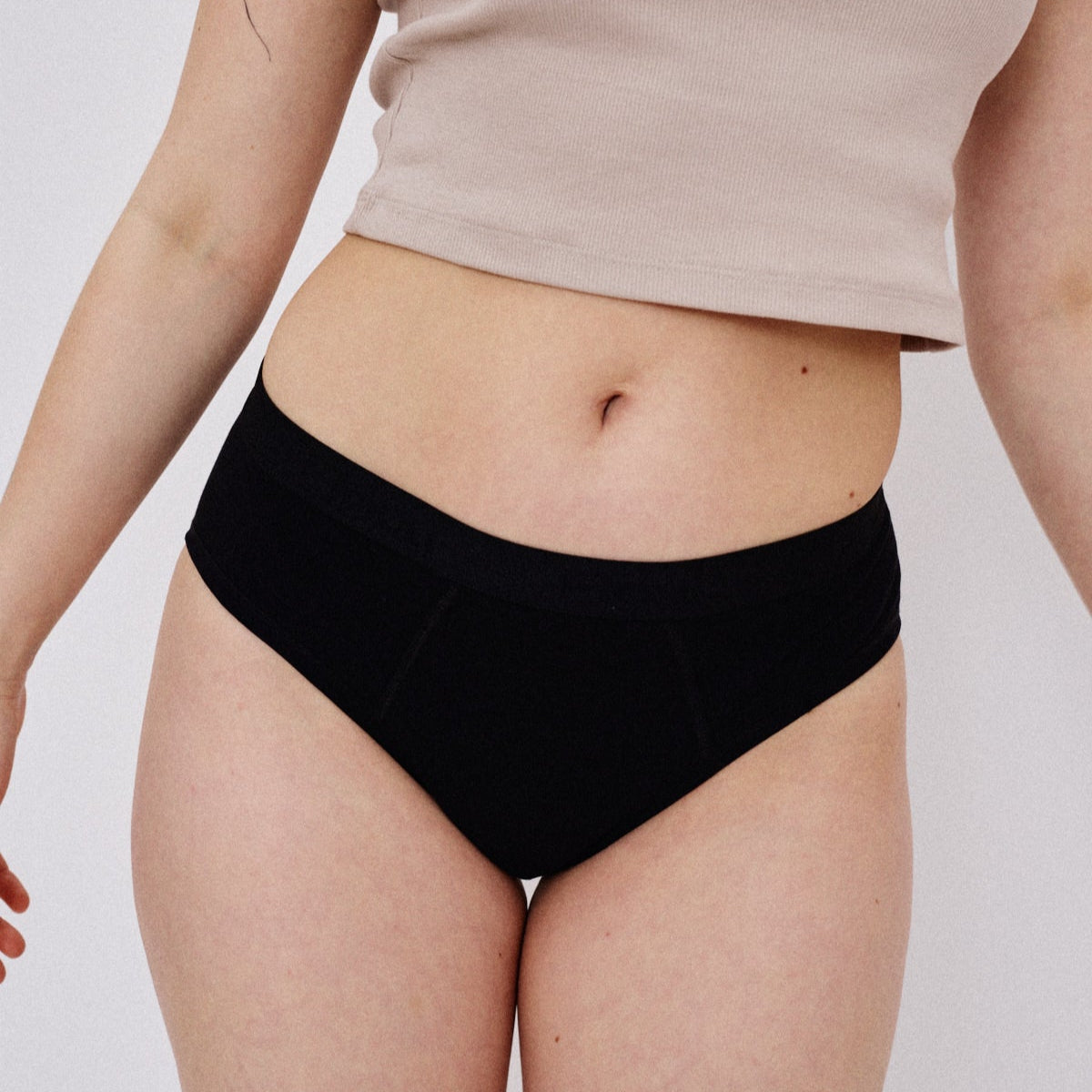 Period Flow Brief - low rise - black
