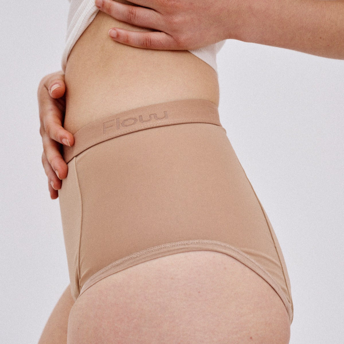 Flow 1 high waist, moderate flow - ochre