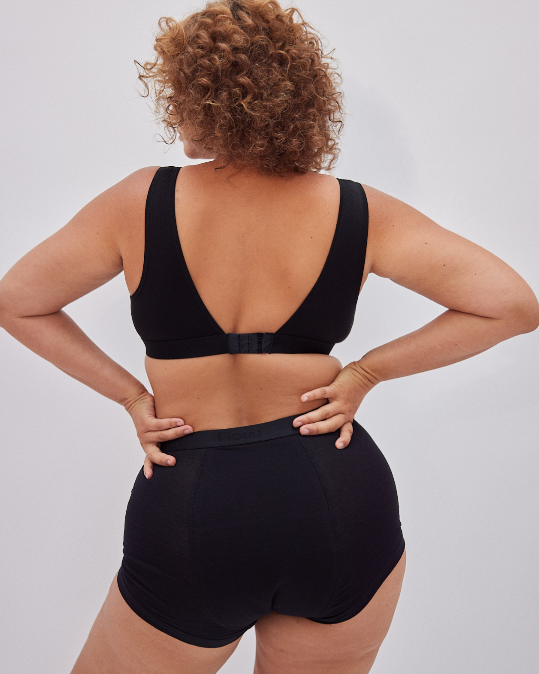 Period Flow Shorts - high rise - black
