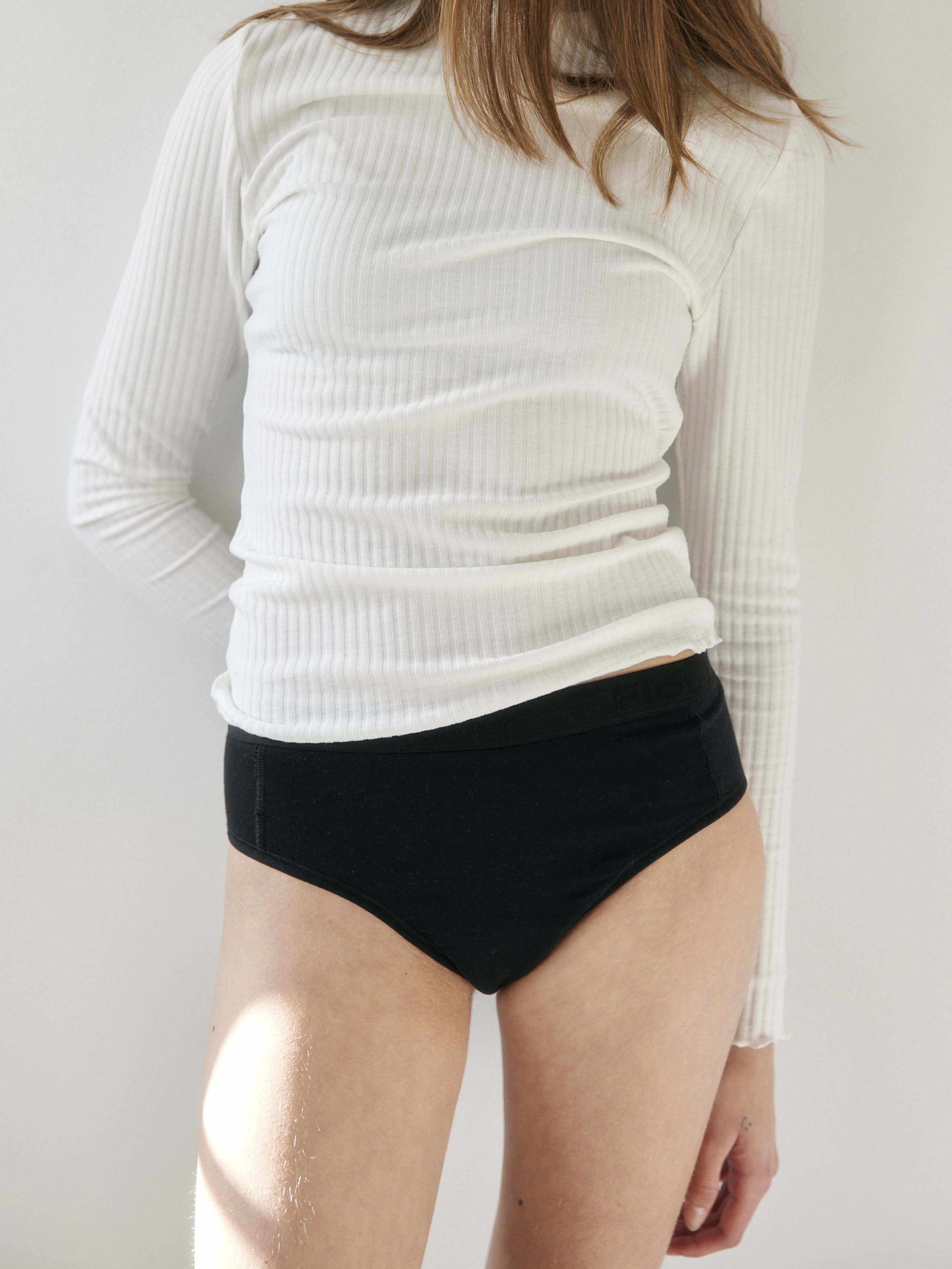 Flow 1 teen, moderate flow - black