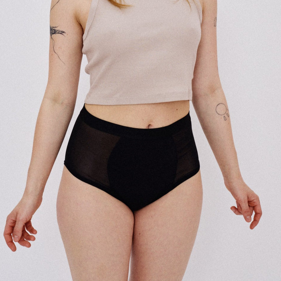 Flow 1 high waist, moderate flow - black